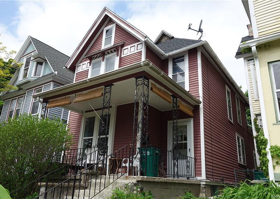 2nd image of 348 Hudson St