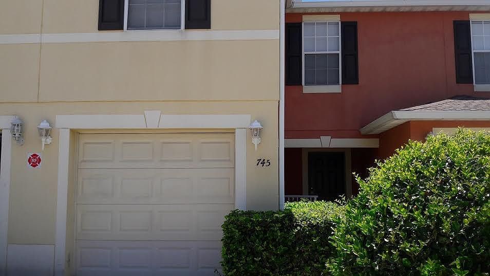 1st image of 745 Cresting Oak Cir #122