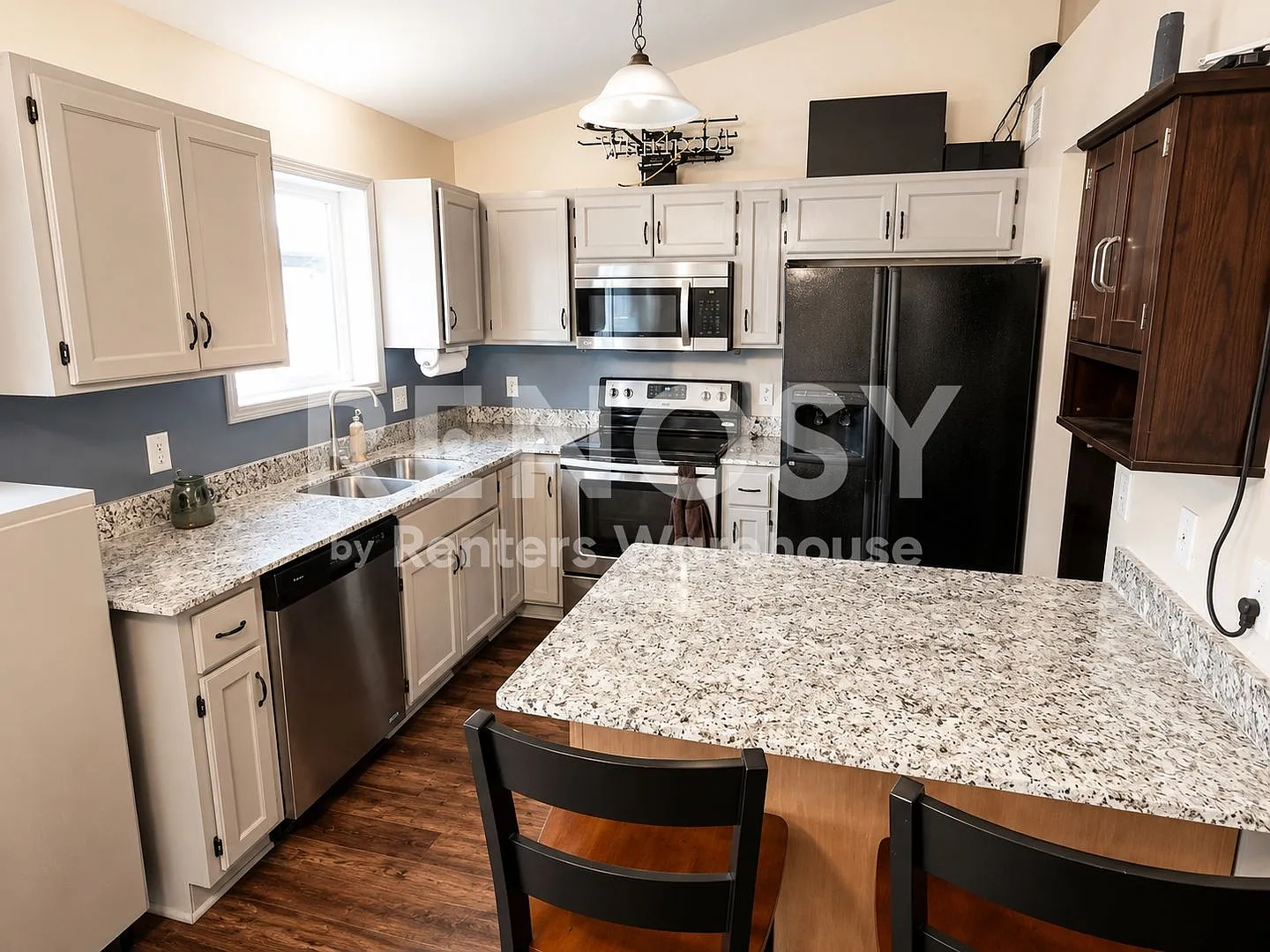 Available October 1st 3 Bedroom 2 Bath Single Family Home in Braham — Photo 3