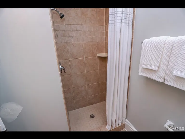 15 S Morris St — Photo 13