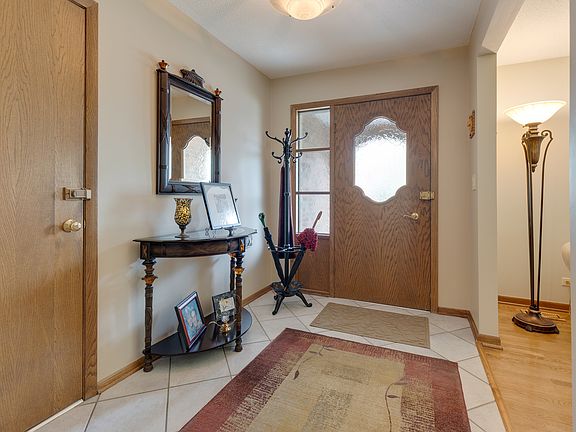 3rd image of 1440 Spruce Ln
