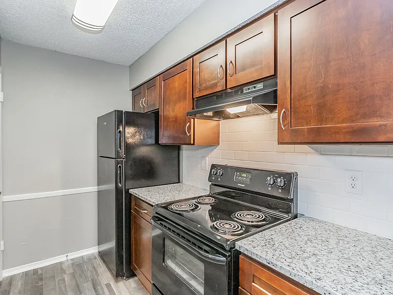 Station 121 at Town Center Apartments — Photo 56