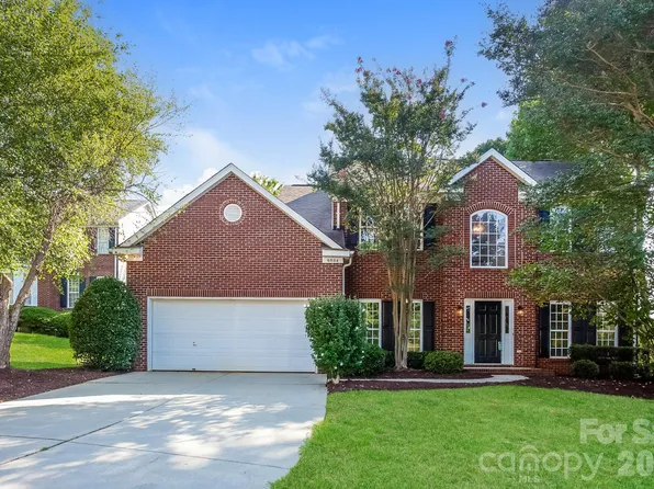 6804 Sweetfield Dr, Huntersville, NC 28078