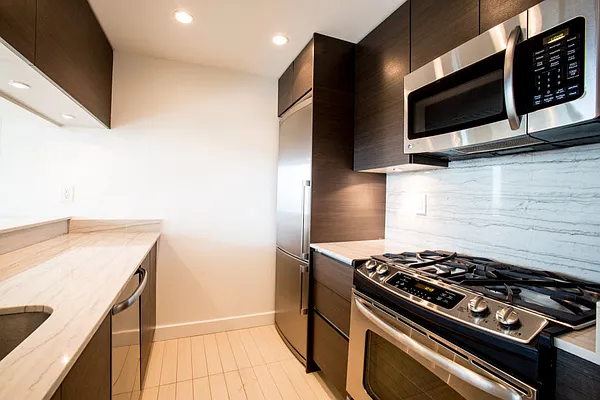 Rented by Stonehenge NYC LLC | media 36