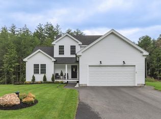 7 Dorothy Dr, Amherst, NH 03031