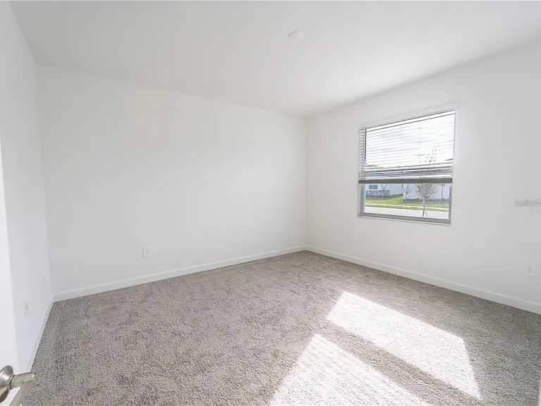 4032 Redbridge Loop — Photo 5