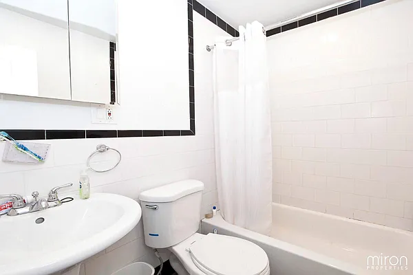 Rented by Miron Properties | media 26