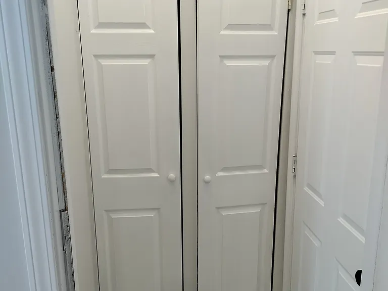 1128 N Winchester Ave #1AR — Photo 8