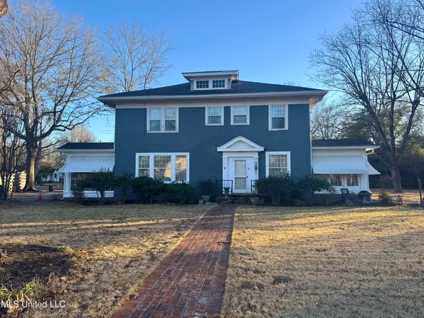 704 Maple Ave, Clarksdale, MS 38614