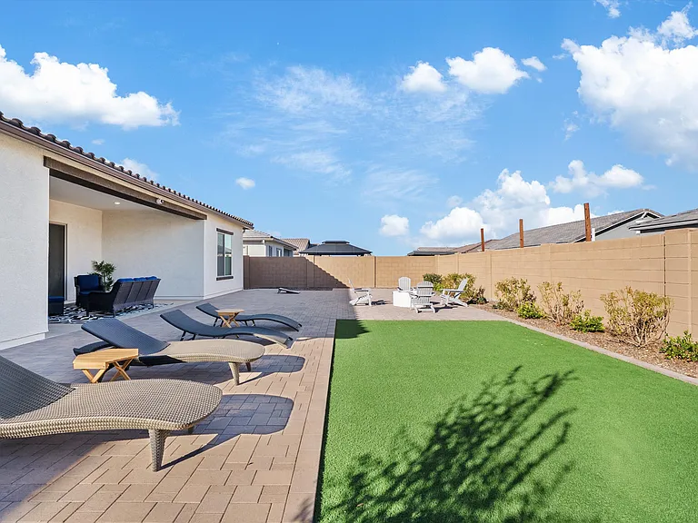 22924 E Nightingale Rd — Photo 19