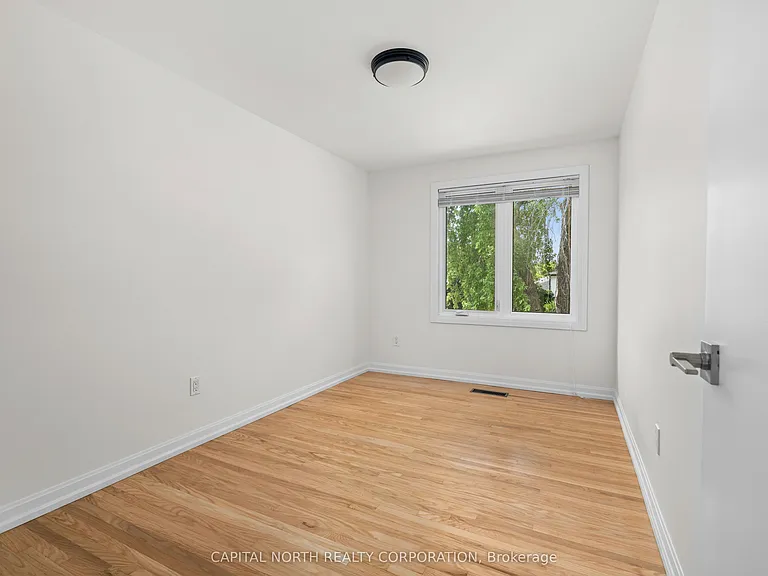 2396 Barcella Cres — Photo 24