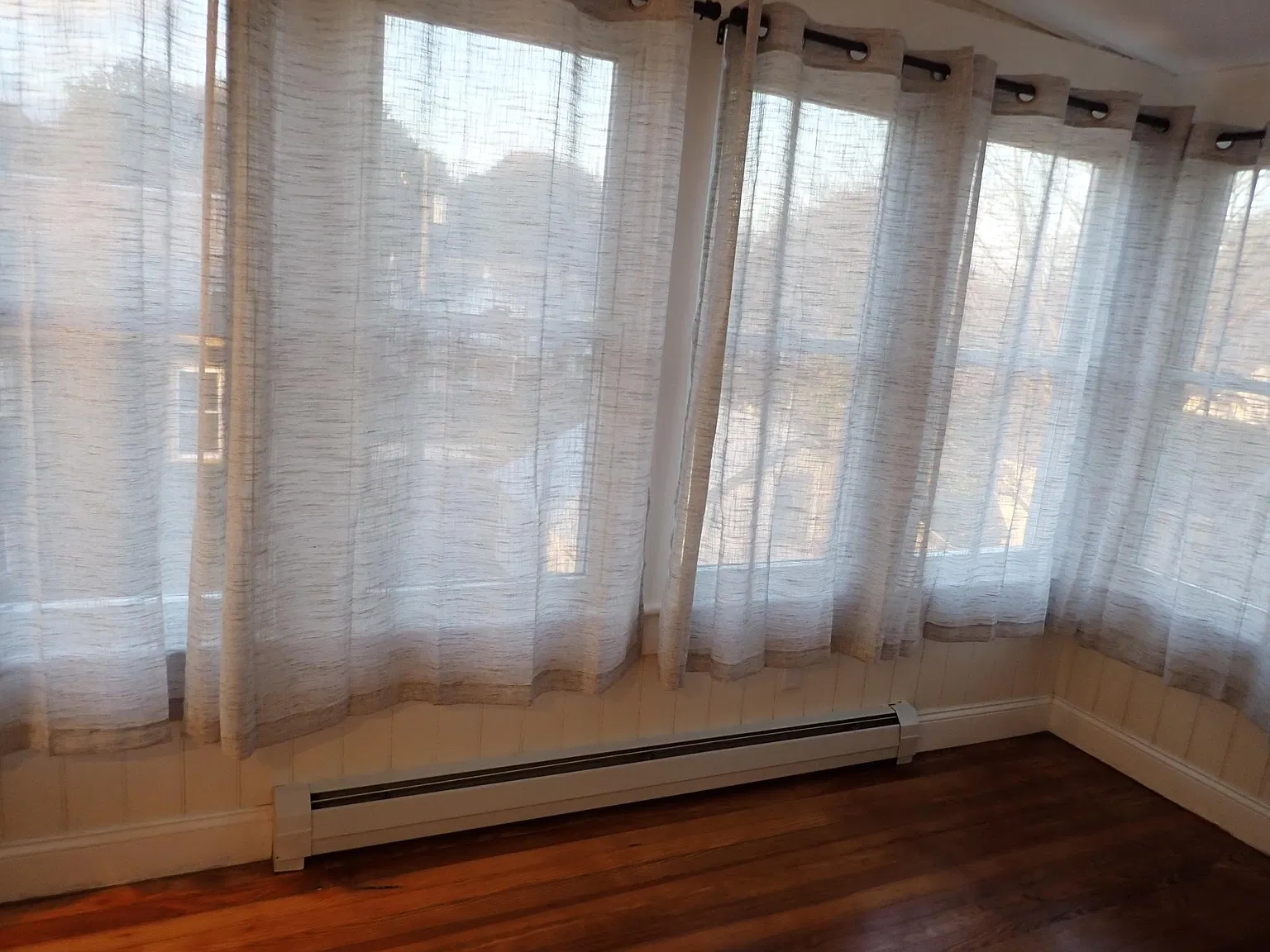 2 bed, 1150 sqft, $1,825 — Photo 3