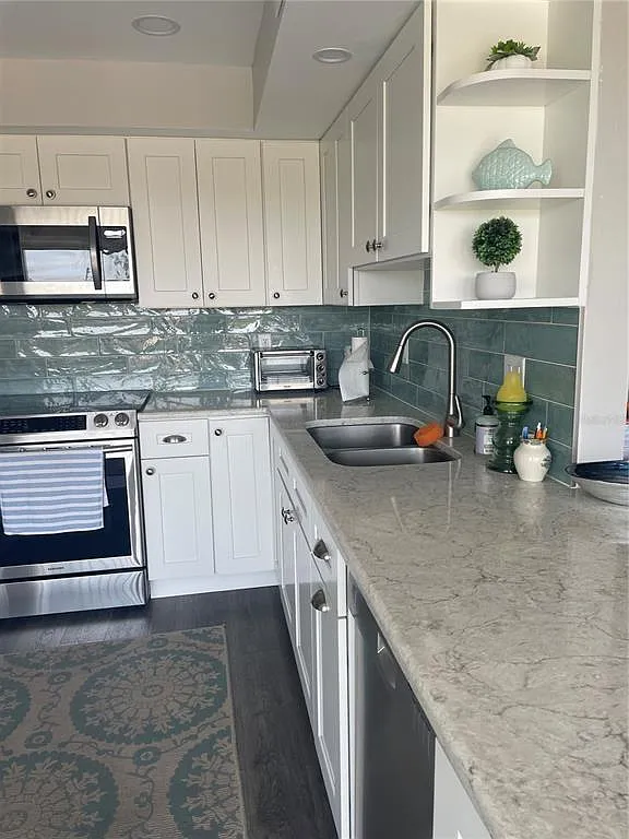 2 bed, 2.0 bath, 1050 sqft, $2,000 — Photo 4