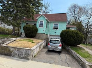 300 Spring St, West Roxbury, MA 02132