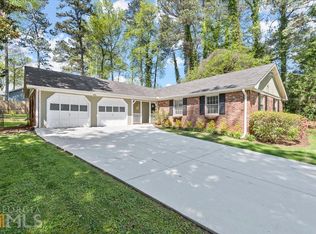 586 Maribee Dr, Tucker, GA 30084