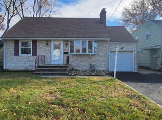 17 Alison Rd, Roselle, NJ 07203