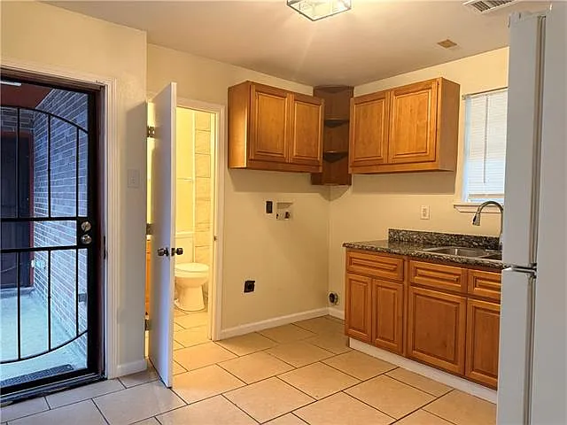 2123 Marigny St — Photo 7