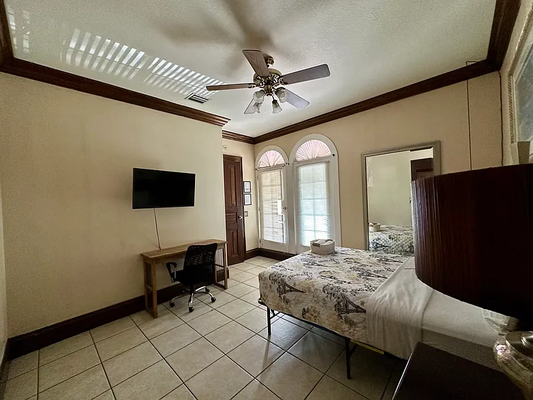 7710 N Ola Ave — Photo 48