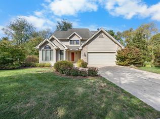 67 Chestnut Ct, Chelsea, MI 48118