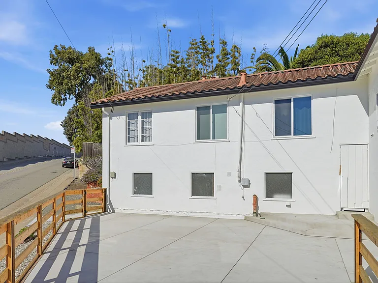 1534 Mariposa St #1534 — Photo 20