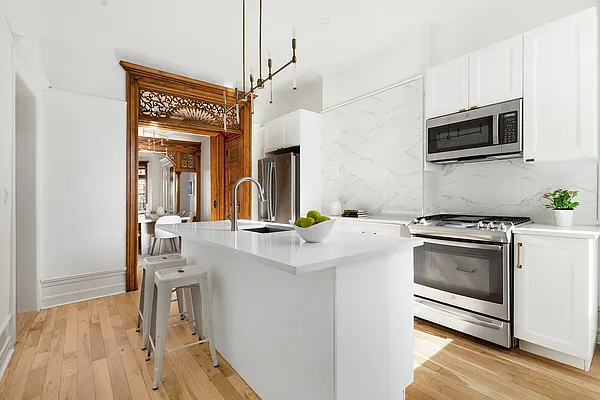 Rented by Corcoran | media 18