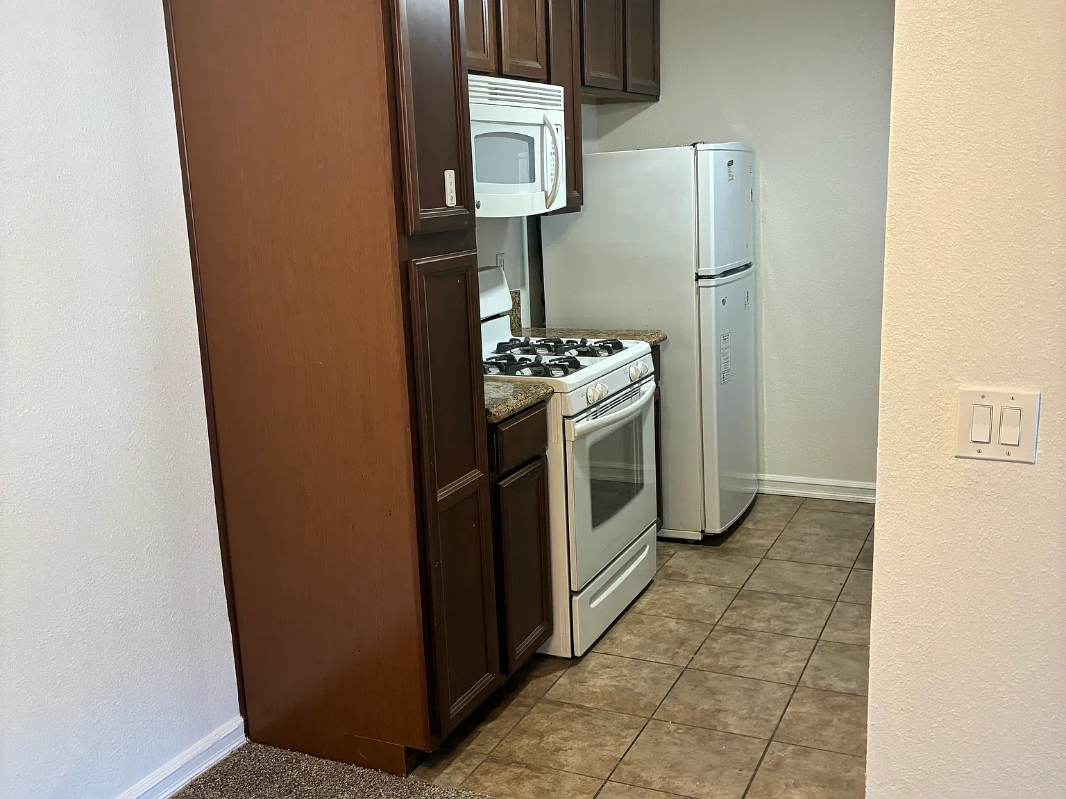 1 bed, 675 sqft, $2,150 — Photo 3