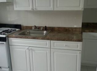 22 Primrose Pl, Staten Island, NY 10306