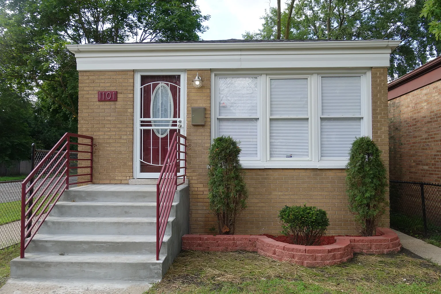 1101 W 112th St photo 1