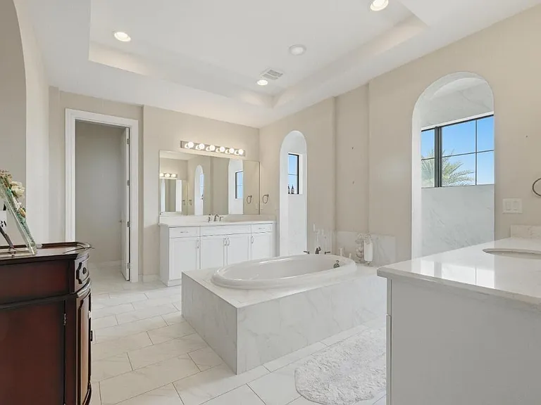 11415 Watercrest Cir E — Photo 43