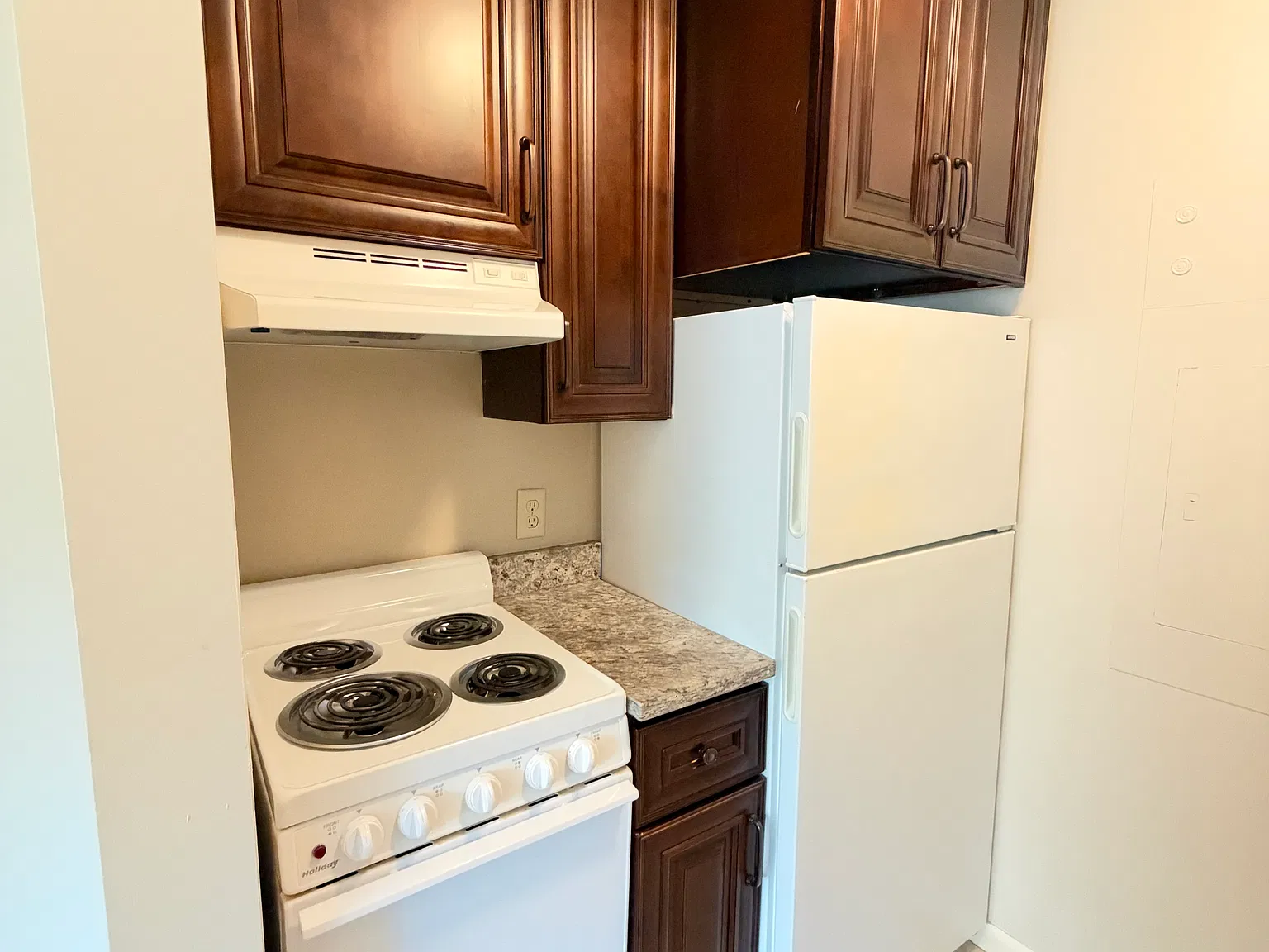 1 bed, 475 sqft, $890 — Photo 4