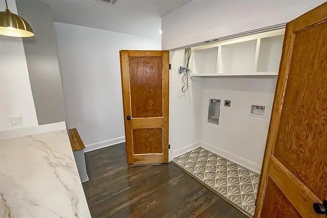 3867 Pauger St — Photo 16