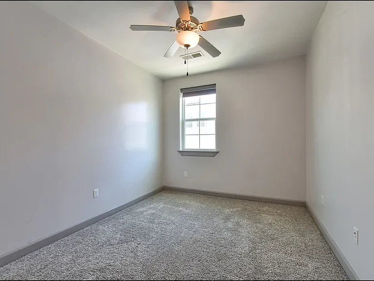 312 Vin Almoradi Ct — Photo 32
