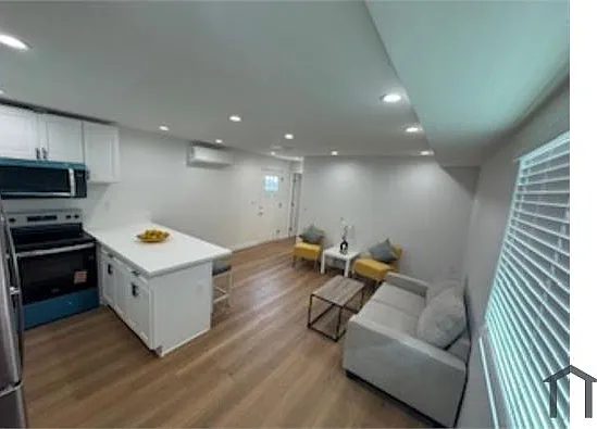 1 bed, $2,289 — Photo 2
