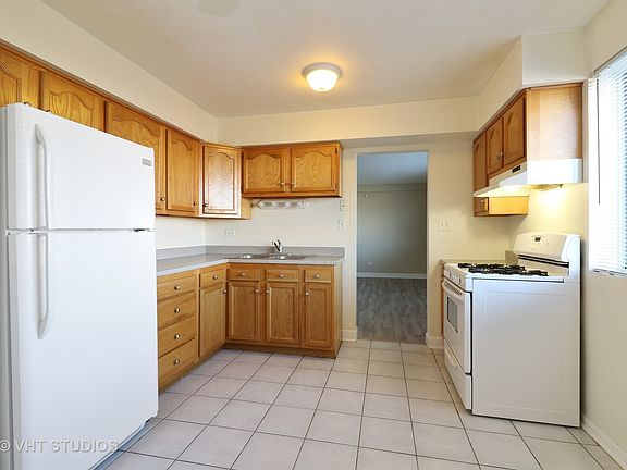 4th image of 17100 71st Ave APT 4
