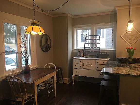 2nd image of 223 23rd Street Dr SE