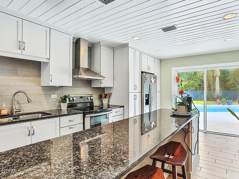 33 Sailfish Dr — Photo 7