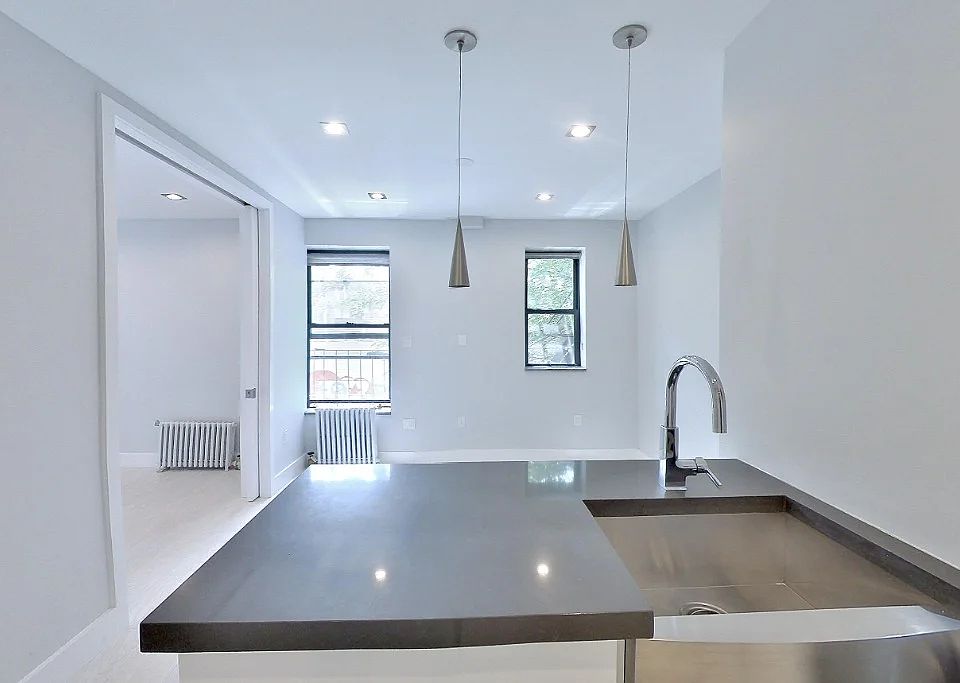 1st image of 195 Stanton St APT 5E2