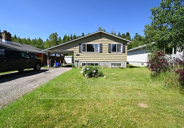 8077 Rochester Cres #A — Photo 18