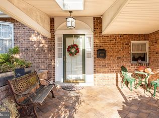 8565 Old Line Rd, Philadelphia, PA 19128