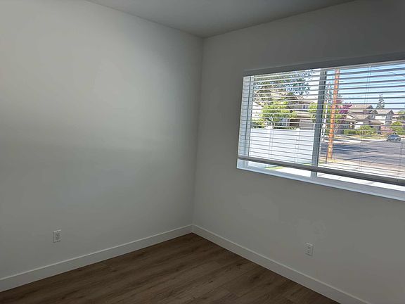 5th image of 7726 Jordan Ave #1/2