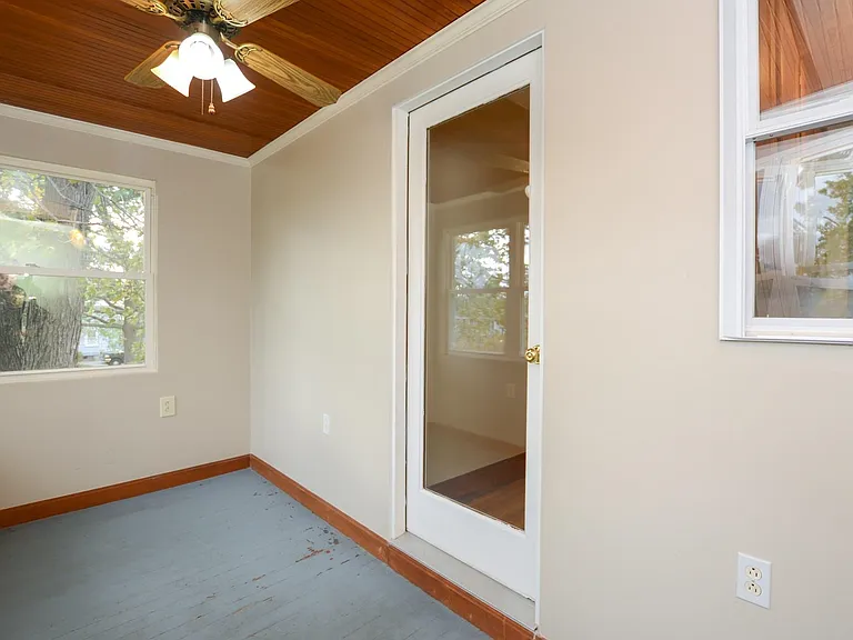32 Gilman St #2 — Photo 17