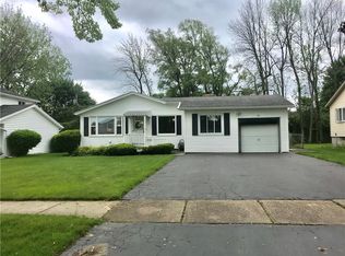 35 Morningstar Dr, Rochester, NY 14606