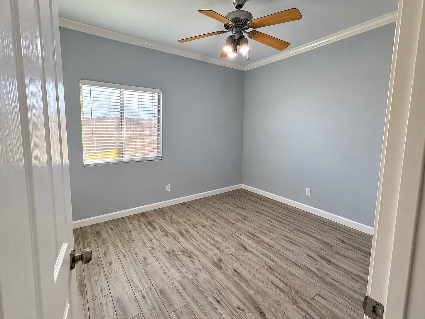 4 bed, 1775 sqft, $3,295 — Photo 2