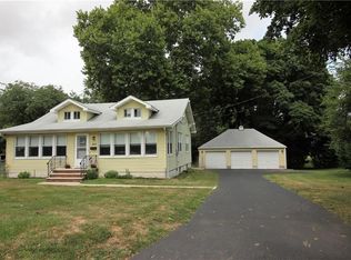 236 Rues Ln, East Brunswick, NJ 08816