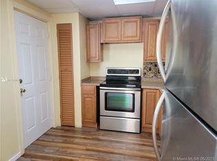 1350 NE 191st St #B105, Miami, FL 33179