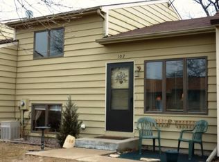 1700 Pleasant View Dr APT 102, North Mankato, MN 56003