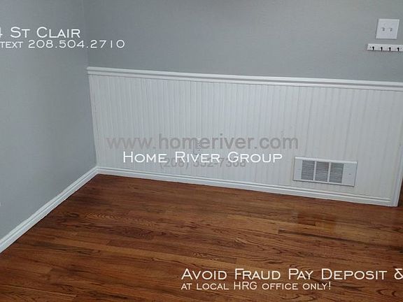 5th image of 2444 S Saint Clair Ave