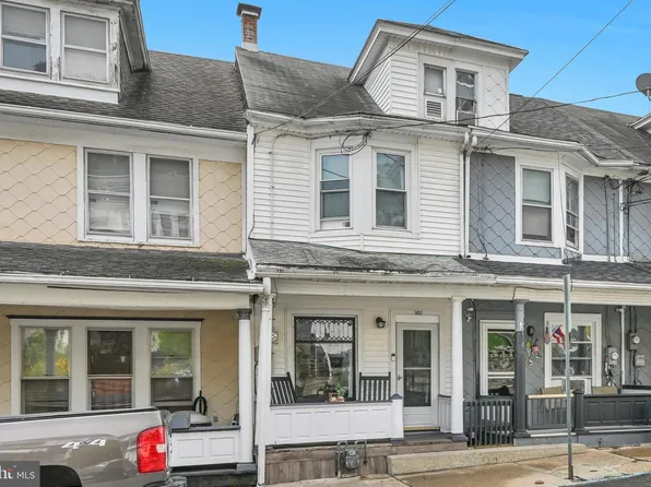 1452 W Walnut St, Coal Township, PA 17866