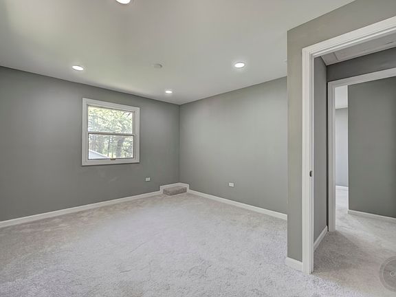 5th image of 23126 W Oak St