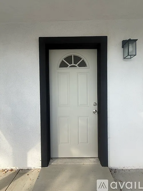 2 bed, 610 sqft, $2,500 — Photo 3